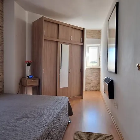 Bella S Apartman *