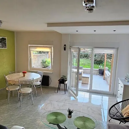Bella S Apartman
