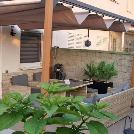 Bella S Apartman *